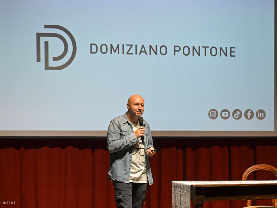 DP_publicspeaking_960